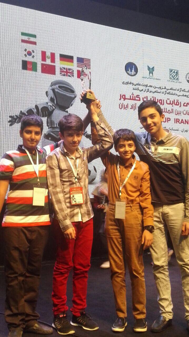 Novin Zehn students at robotics competitions