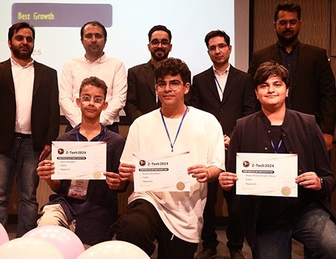Novin Zehn students at robotics competitions