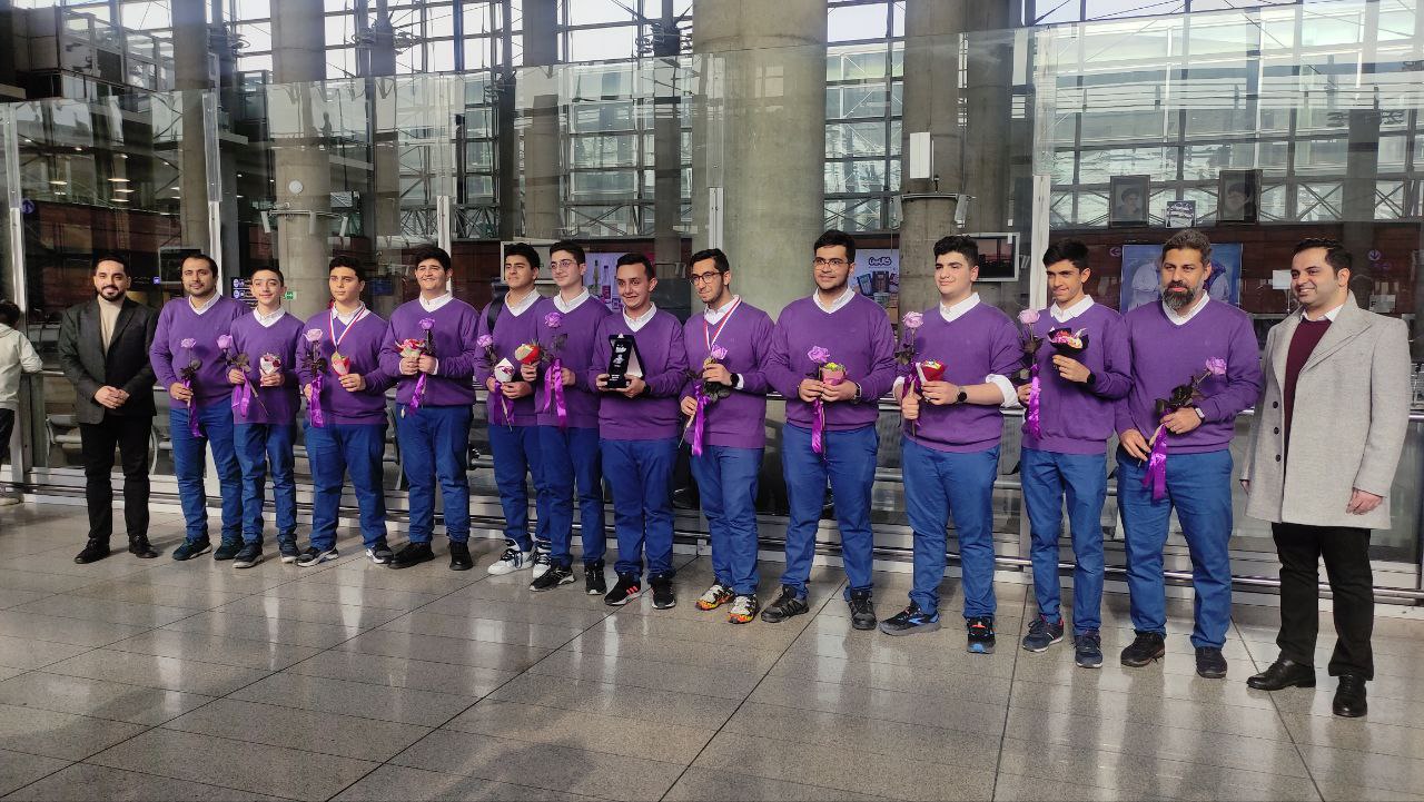 Novin Zehn students at robotics competitions